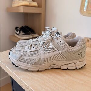 Nike vomero 5 - Grey